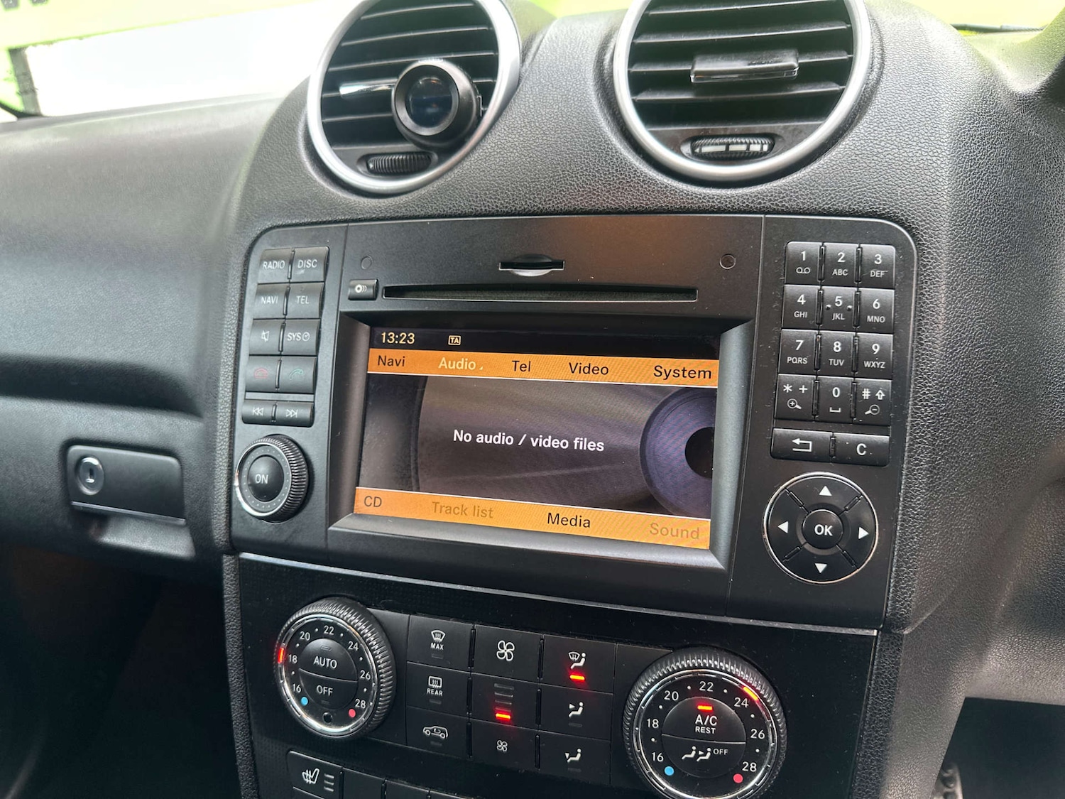 Used Mercedes-Benz M Class 2010 for sale - 76829761: Photo 20