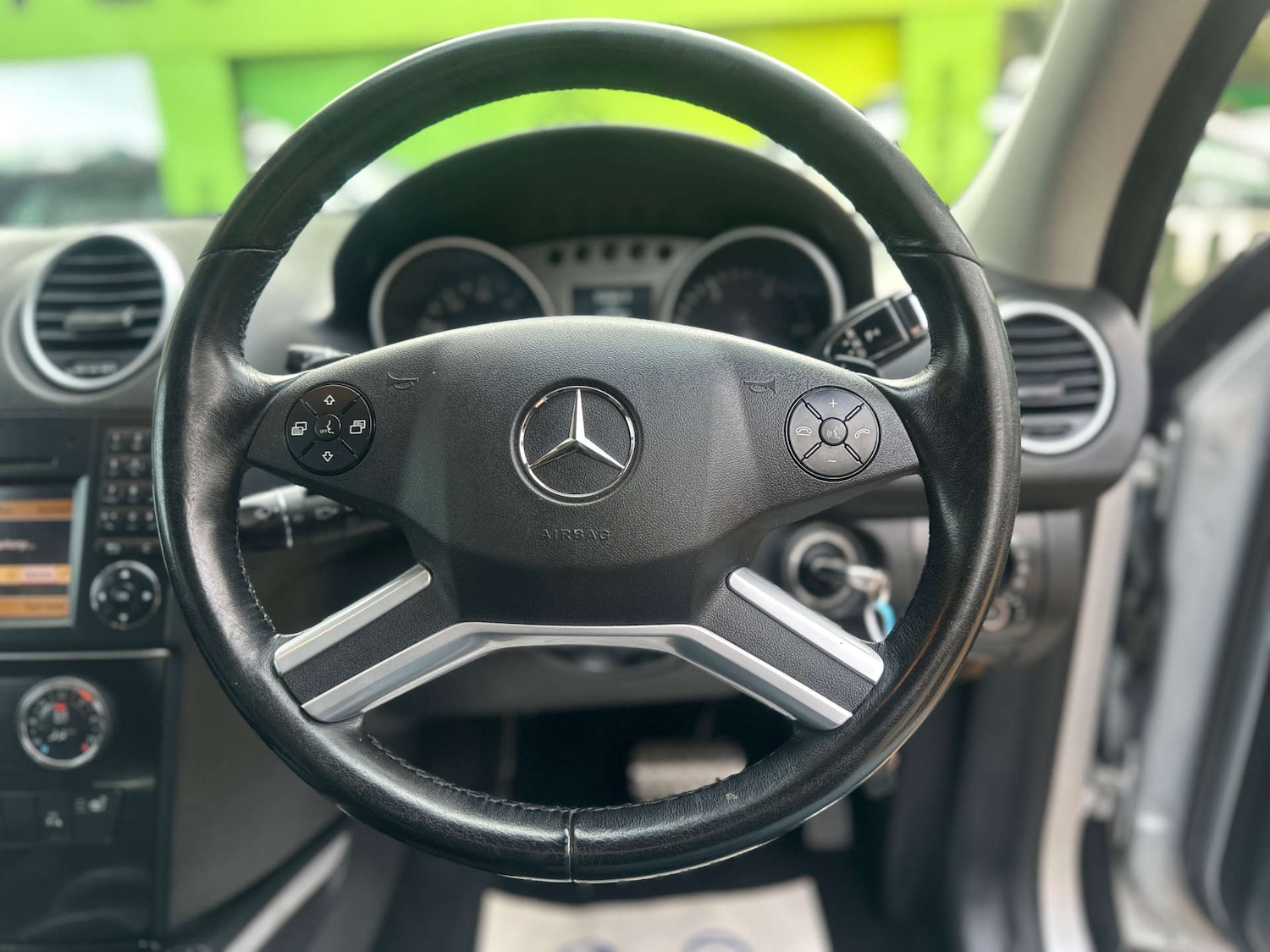 Used Mercedes-Benz M Class 2010 for sale - 76829761: Photo 31