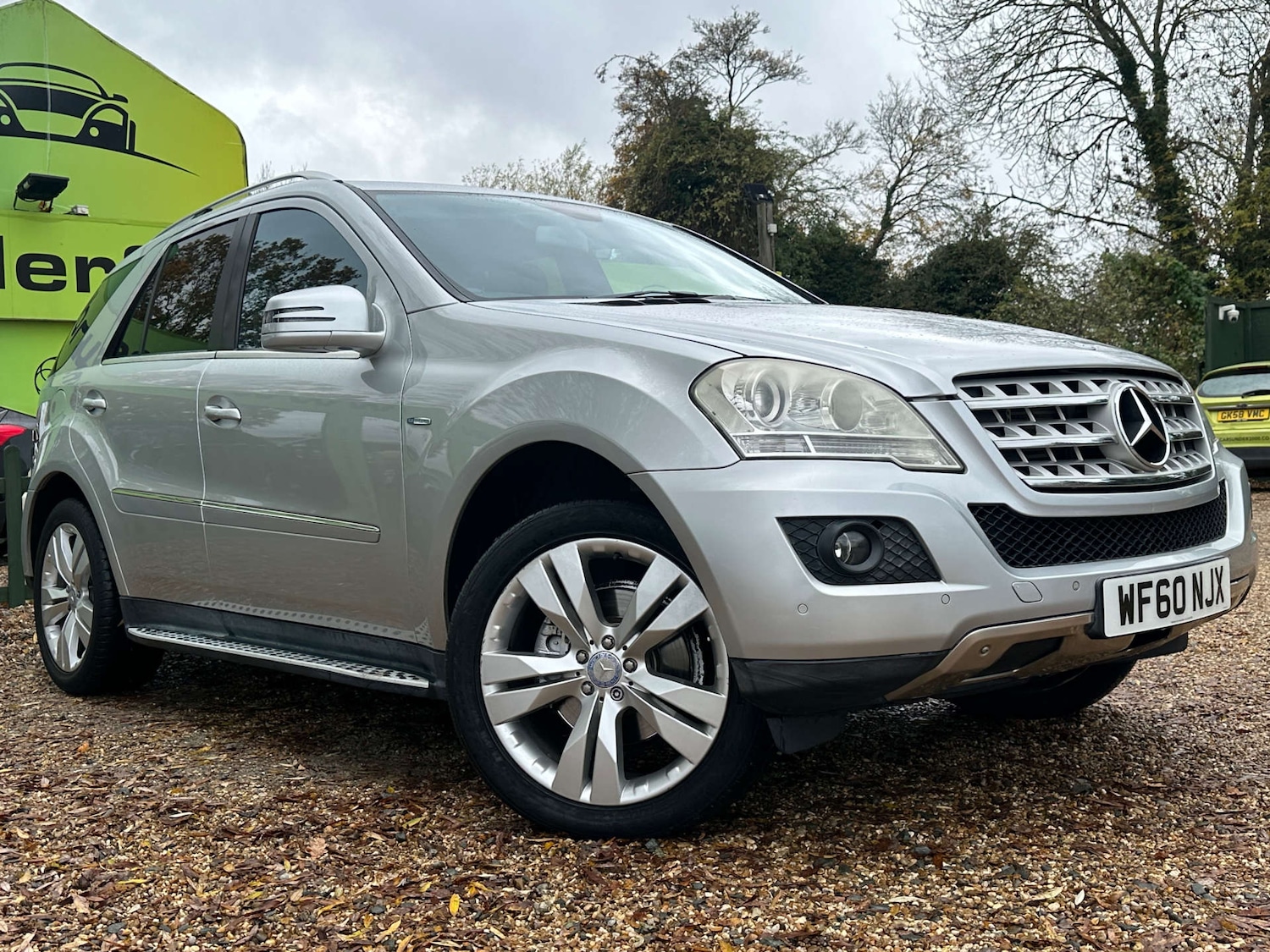 Used Mercedes-Benz M Class 2010 for sale - 76829761: Photo 5