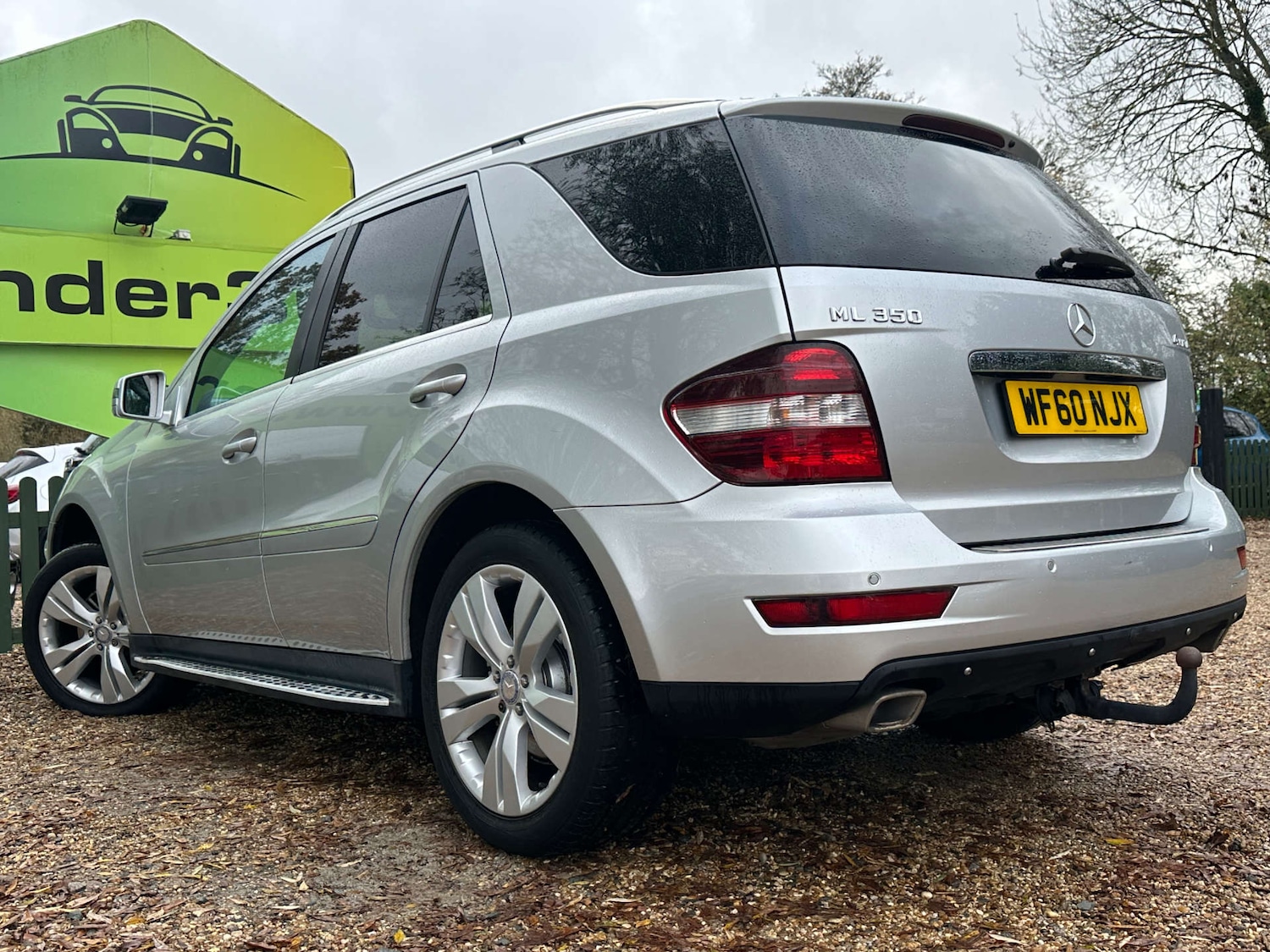 Used Mercedes-Benz M Class 2010 for sale - 76829761: Photo 8