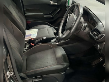 Used Ford Fiesta 2018 for sale - 76542275: Photo