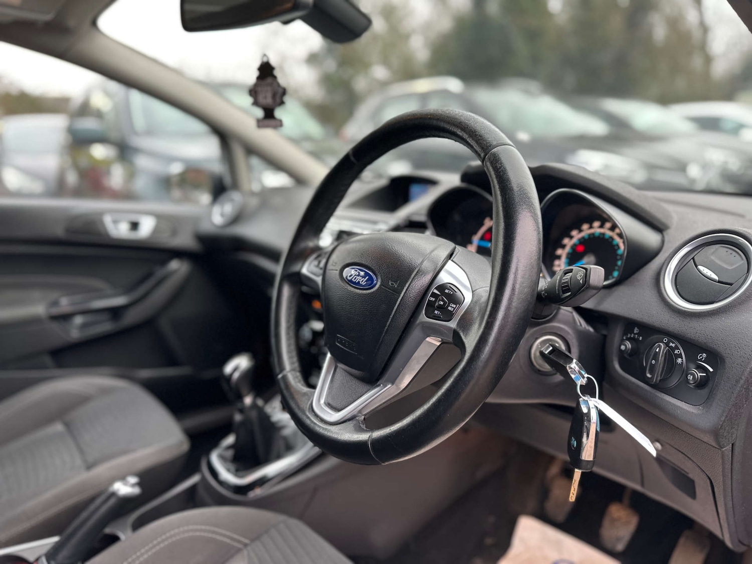 Used Ford Fiesta 2014 for sale - 77765762: Photo 2