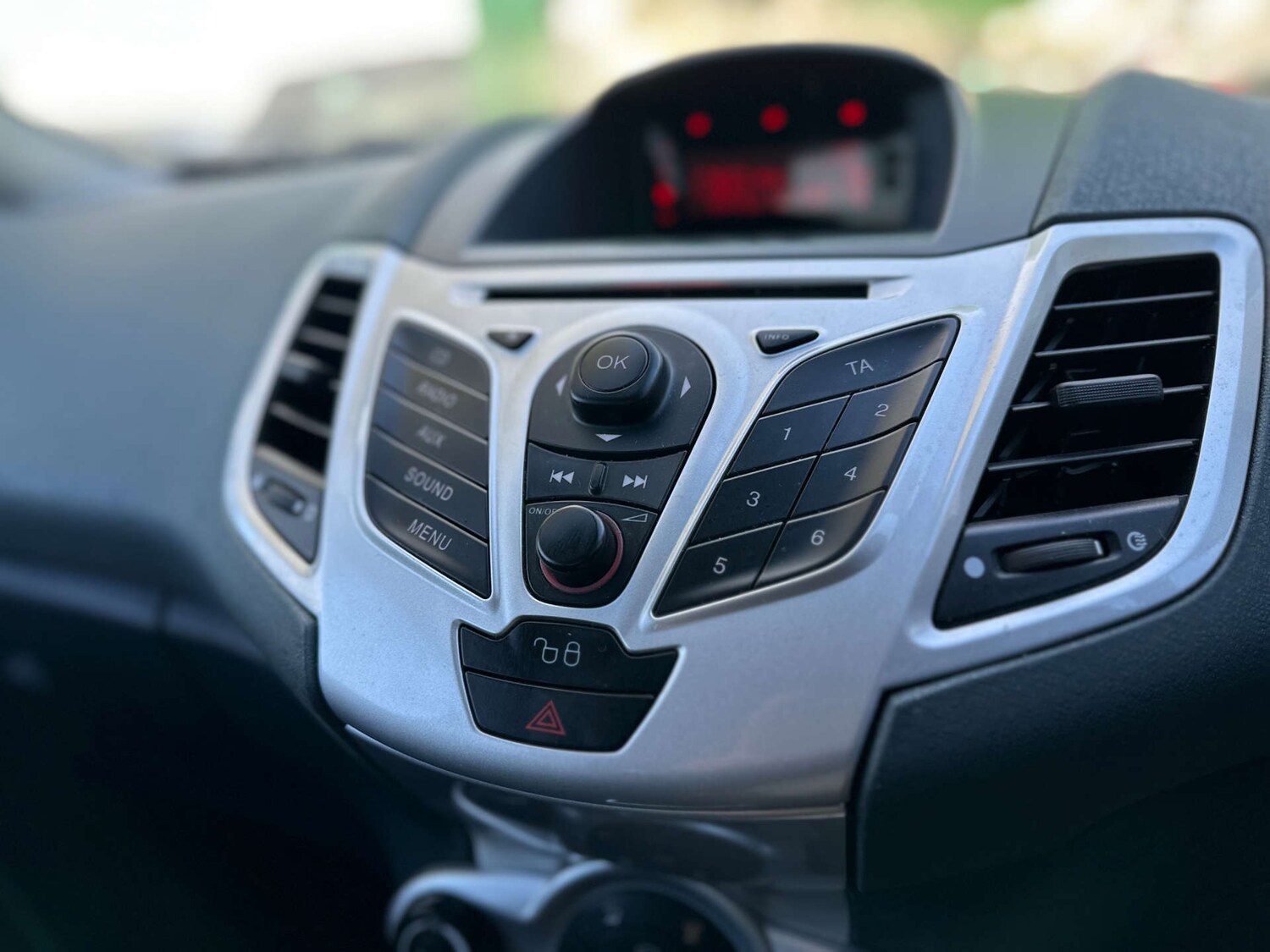 Used Ford Fiesta 2009 for sale - 76693620: Photo 23