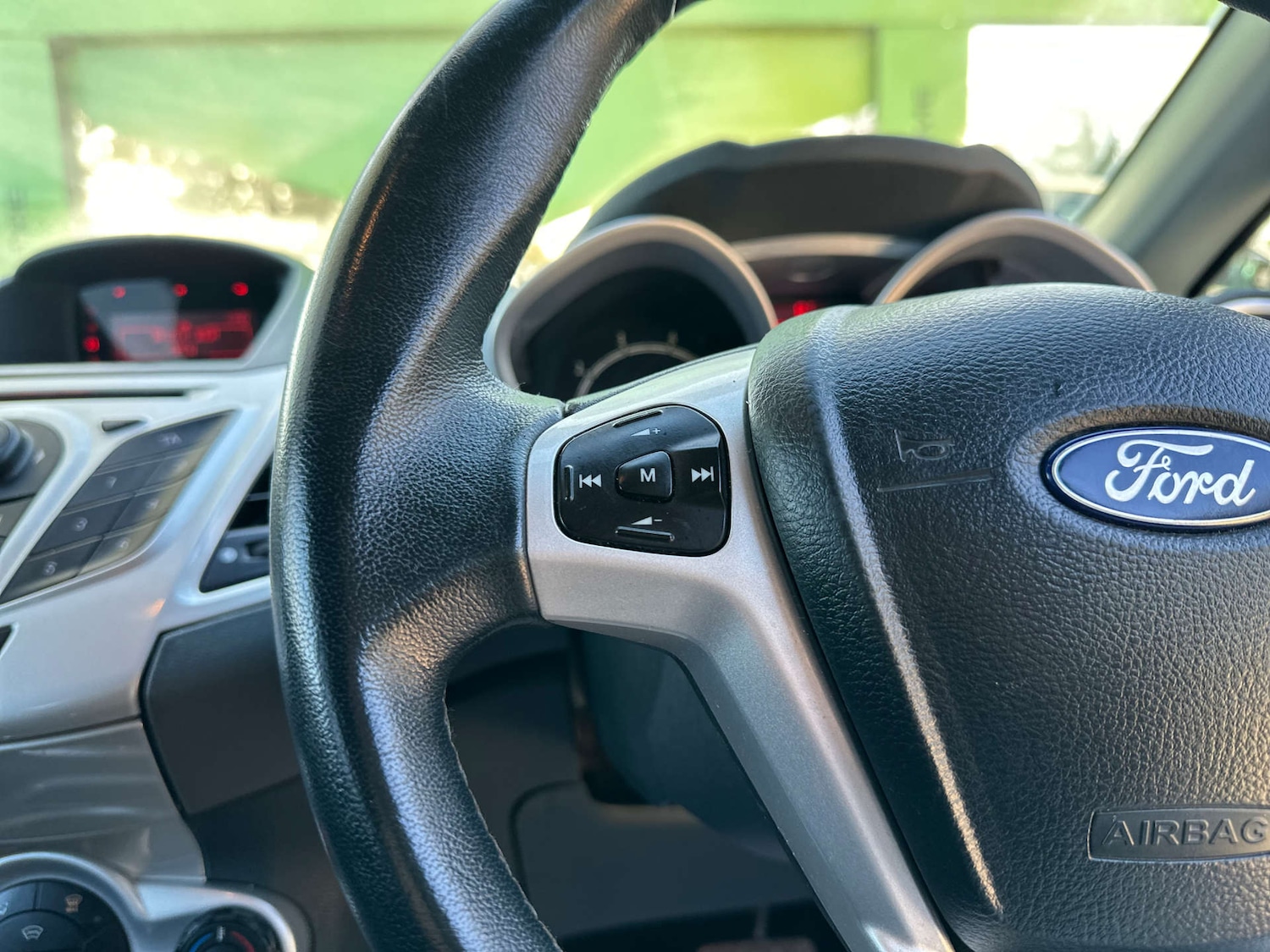 Used Ford Fiesta 2009 for sale - 76693620: Photo 24