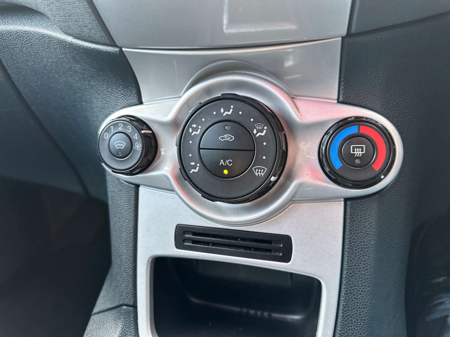 Used Ford Fiesta 2009 for sale - 77701529: Photo 21