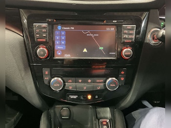 Used Nissan Qashqai 2017 for sale - 76547248: Photo