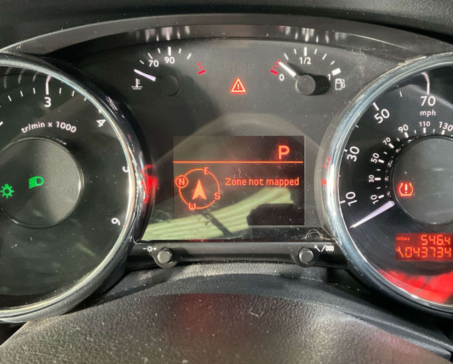 Used Peugeot 3008 2016 for sale - 76490359: Photo 8