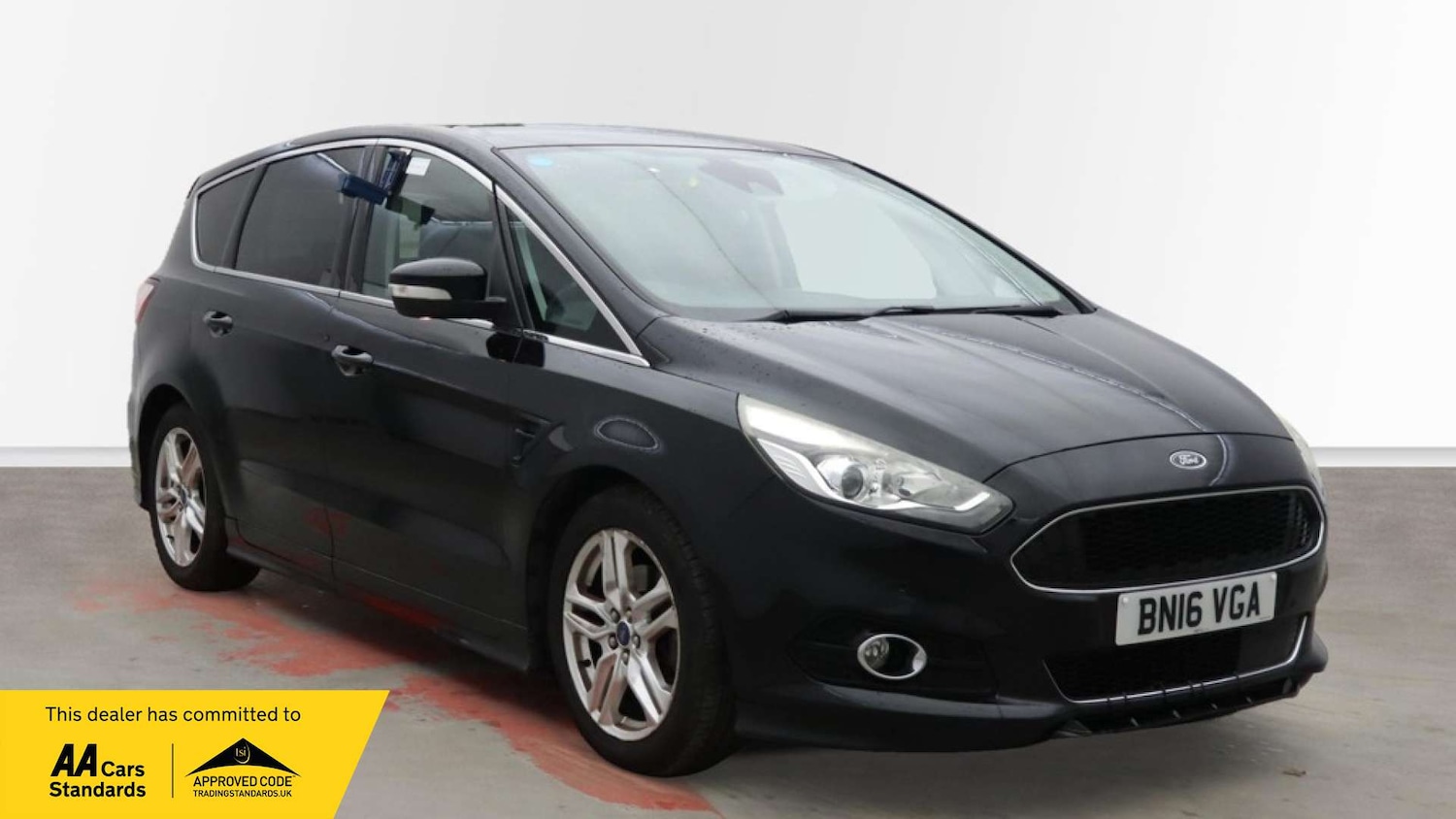 Used Ford S-Max 2016 for sale - 76892329: Photo 1