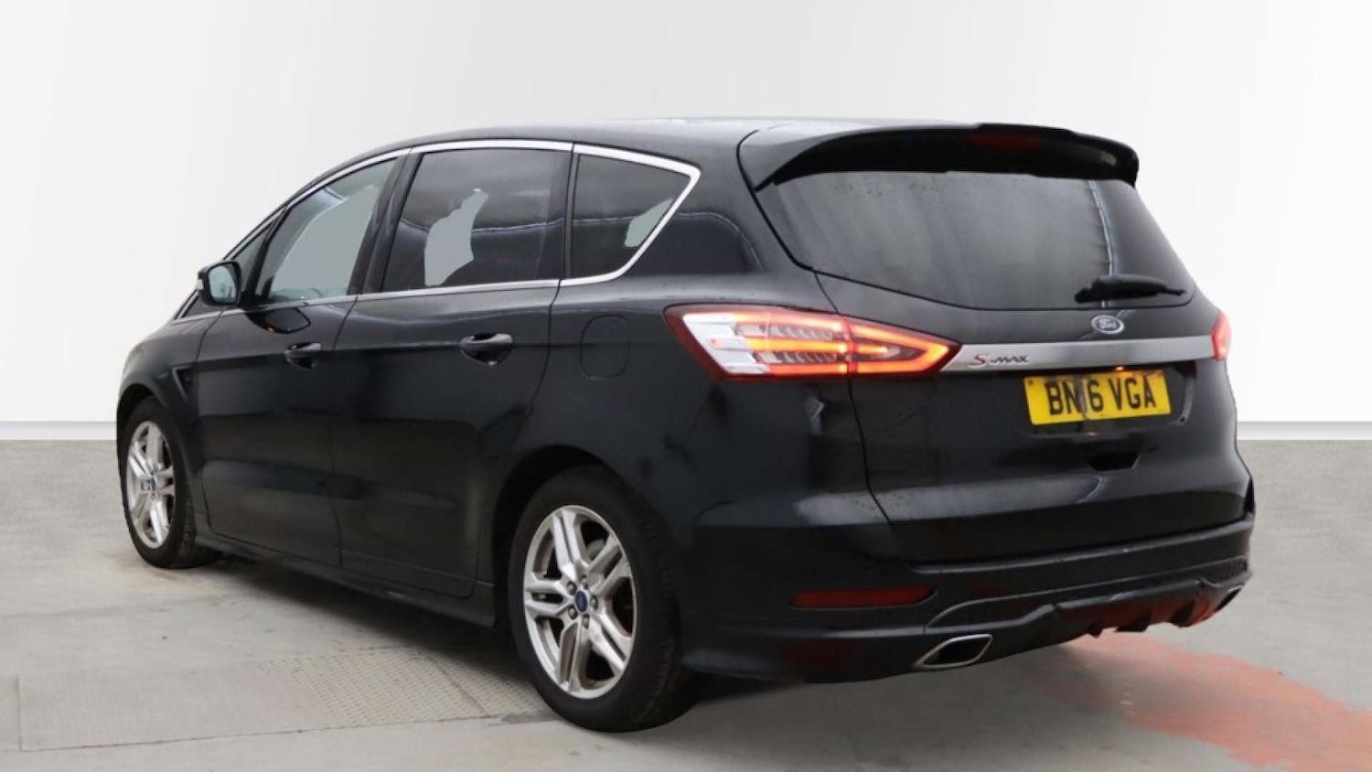 Used Ford S-Max 2016 for sale - 76892329: Photo 9