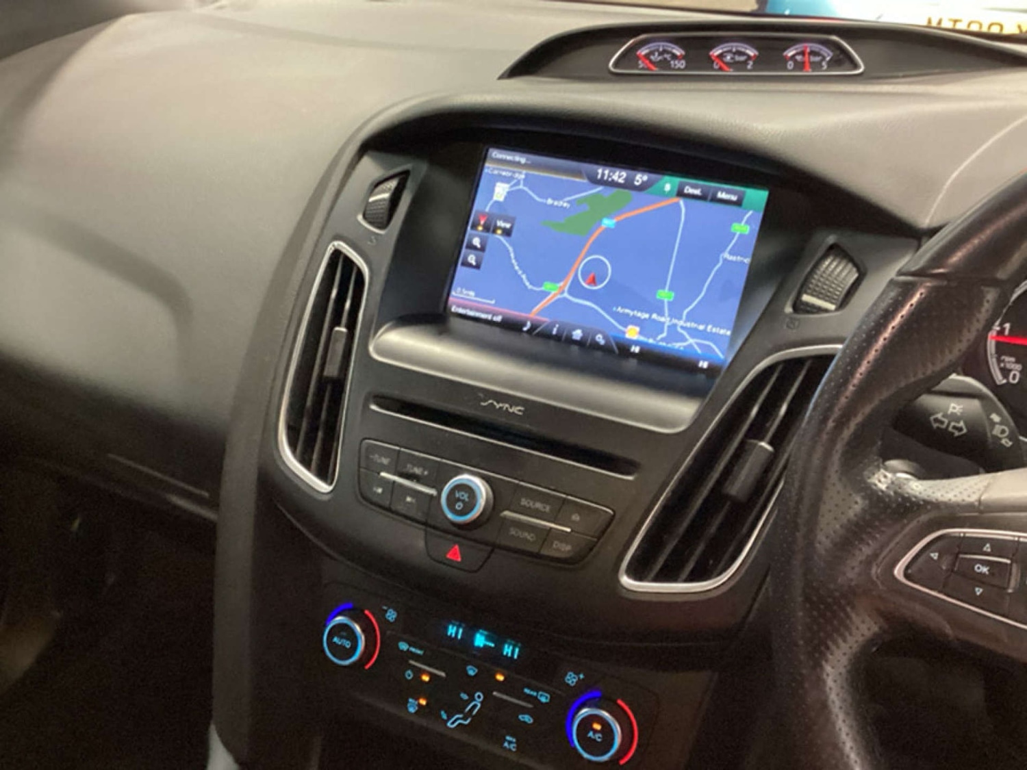 Used Ford Focus 2015 for sale - 77667806: Photo 2