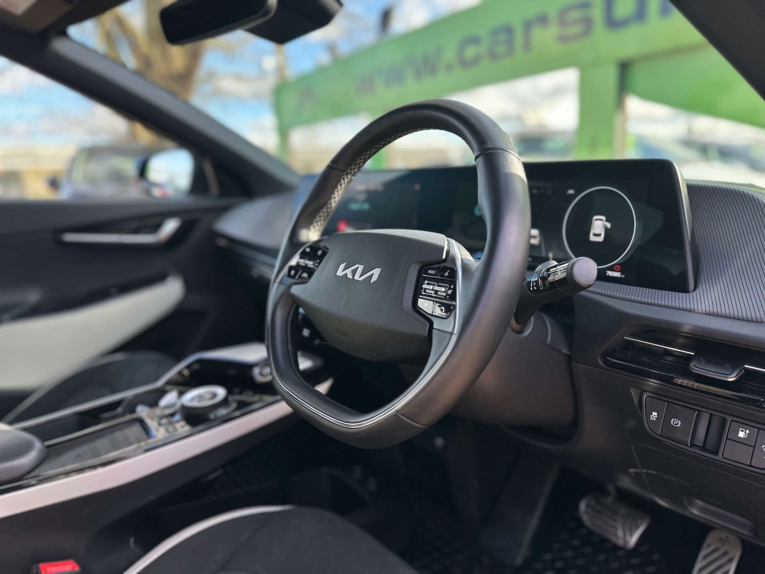 Used Kia EV6 2022 for sale - 77667850: Photo 2