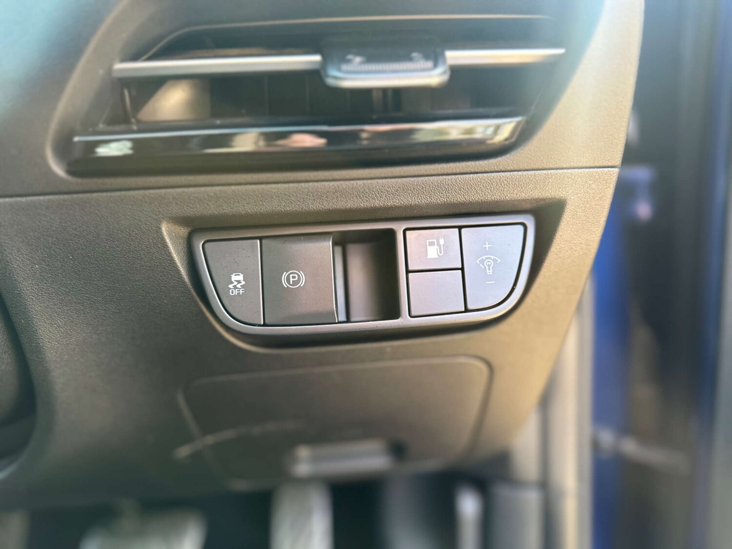 Used Kia EV6 2022 for sale - 77667850: Photo 40