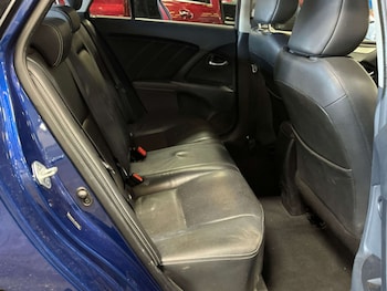 Used Toyota Avensis 2015 for sale - 79176609: Photo