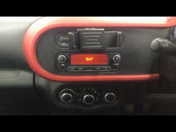 Used Renault Twingo 2015 for sale - 74882810: Photo