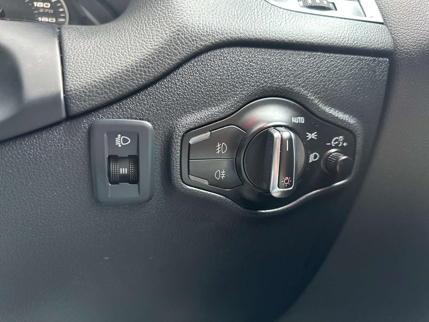 Used Audi Q5 2012 for sale - 77636170: Photo 29