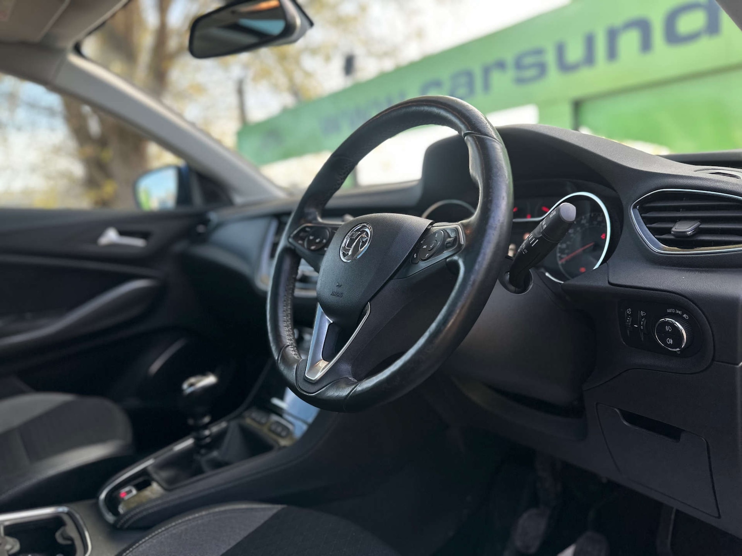 Used Vauxhall Grandland X 2018 for sale - 76579652: Photo 2