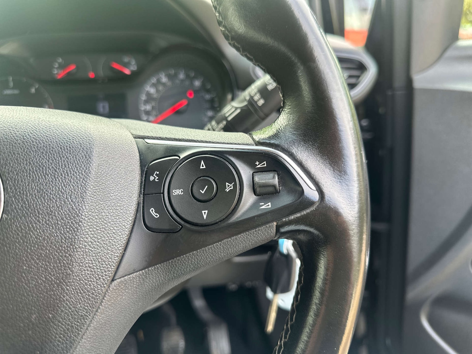 Used Vauxhall Crossland X 2018 for sale - 76878081: Photo 28