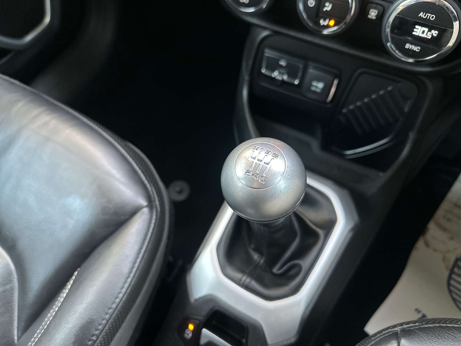 Used Jeep Renegade 2017 for sale - 77276648: Photo 23