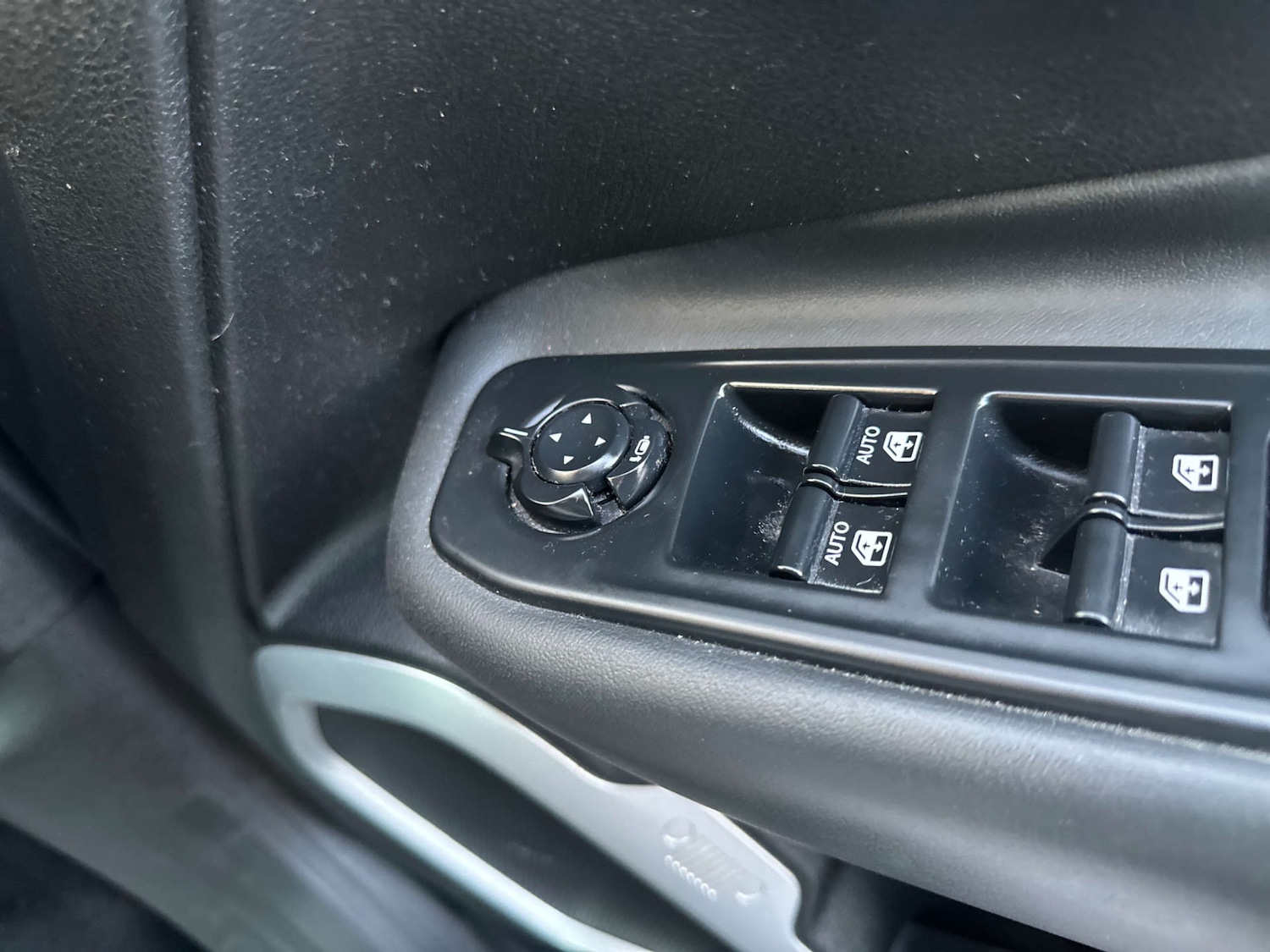 Used Jeep Renegade 2017 for sale - 77276648: Photo 32