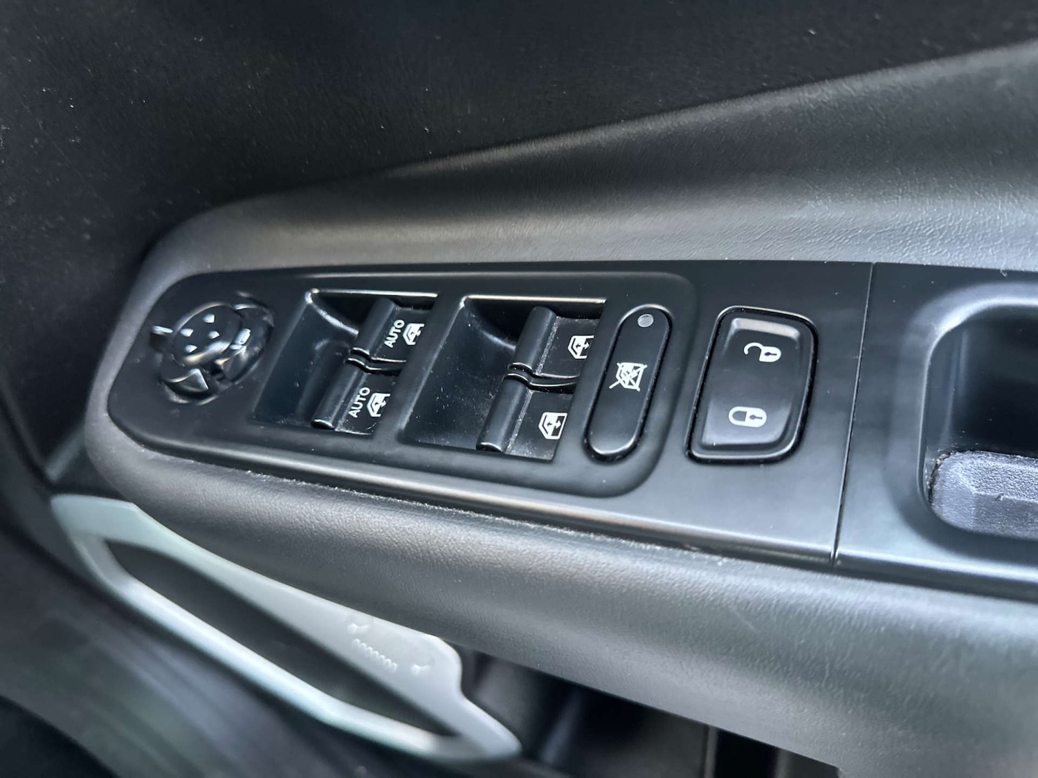 Used Jeep Renegade 2017 for sale - 77276648: Photo 33