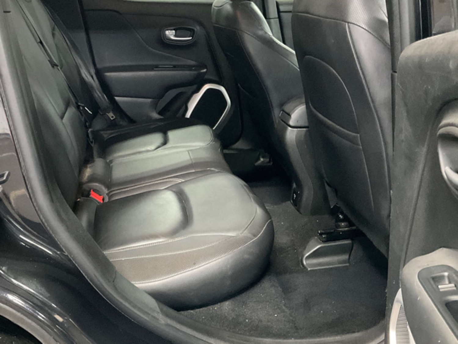 Used Jeep Renegade 2017 for sale - 77276648: Photo 4