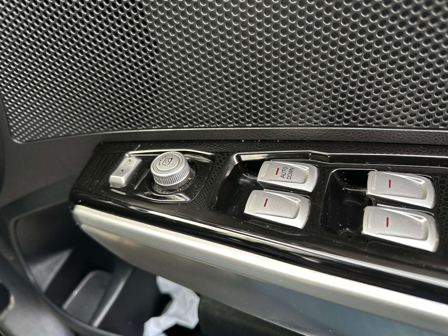 Used Ssangyong Tivoli 2017 for sale - 76693636: Photo 30