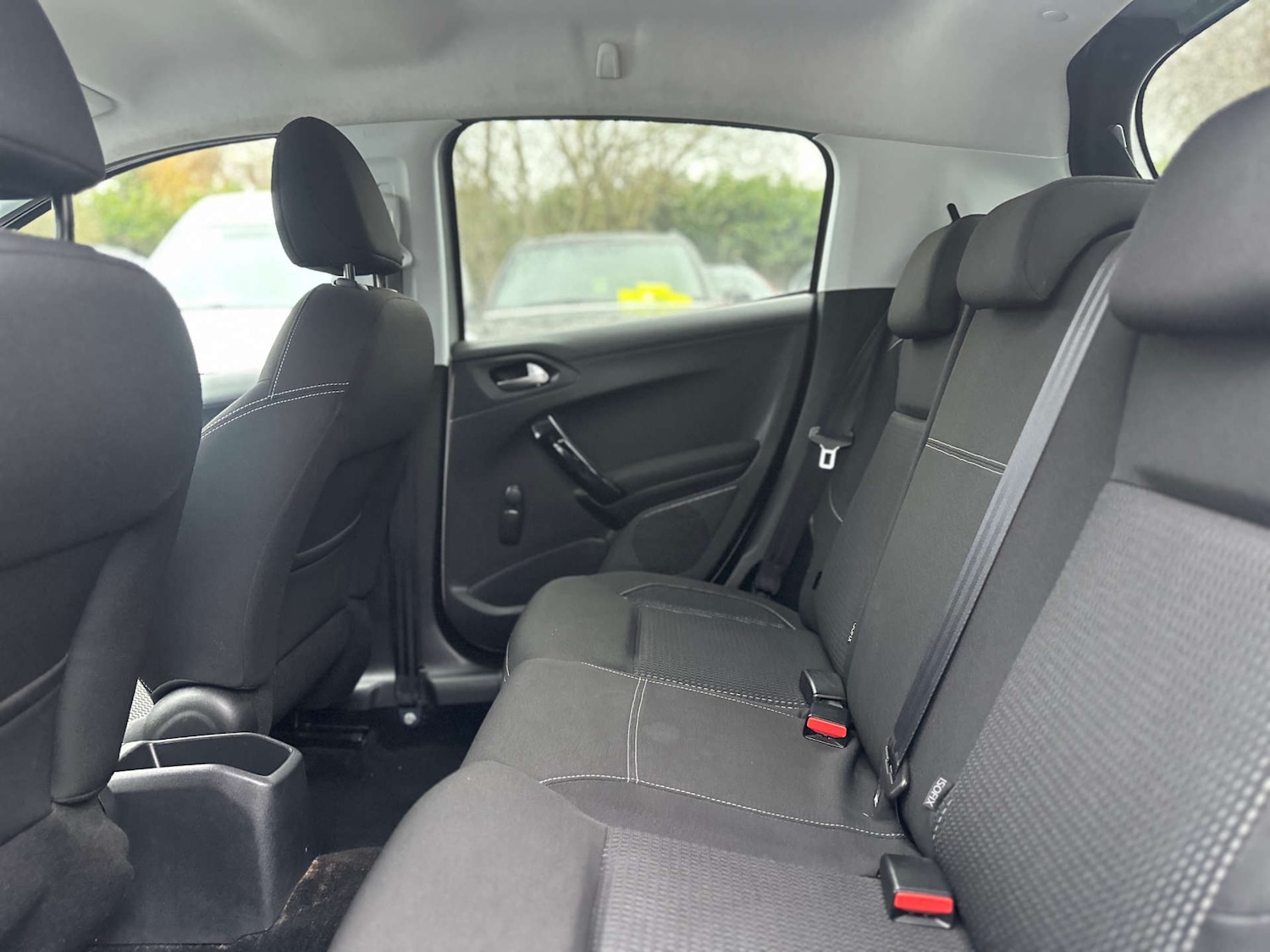 Used Peugeot 208 2017 for sale - 77058492: Photo 35