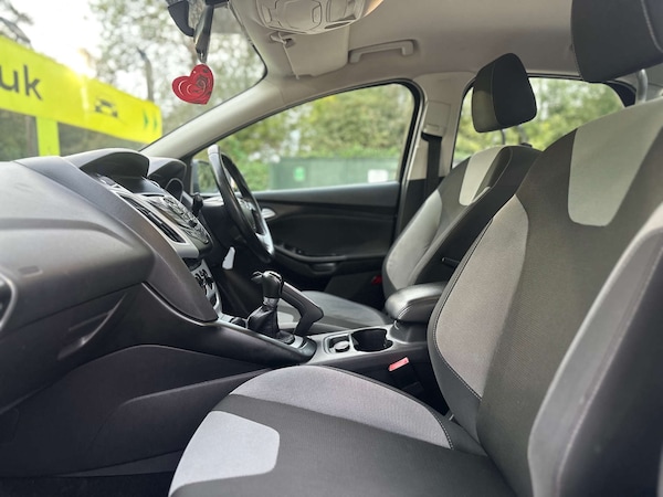 Used Ford Focus 2011 for sale - 76319701: Photo 15