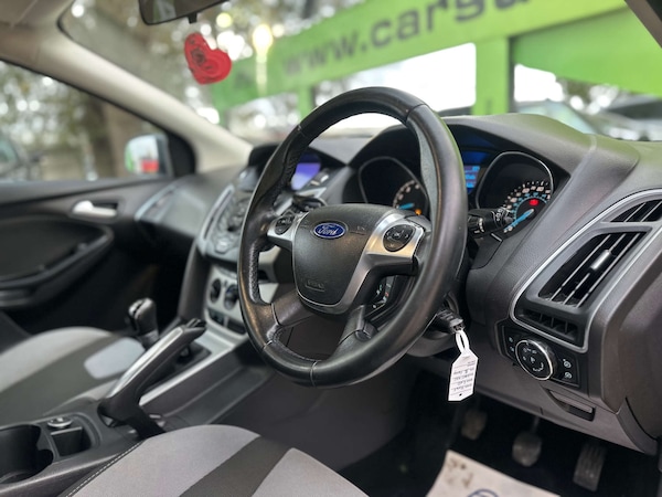 Used Ford Focus 2011 for sale - 76319701: Photo 2