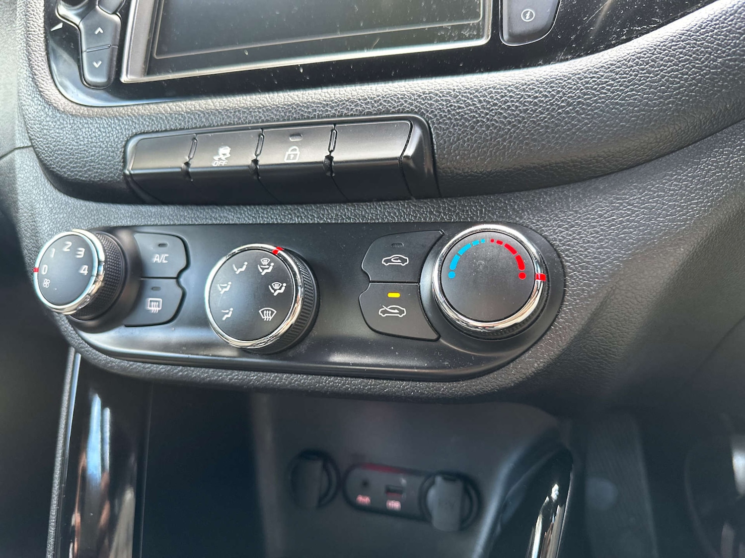 Used Kia Pro Ceed 2014 for sale - 76209973: Photo 20