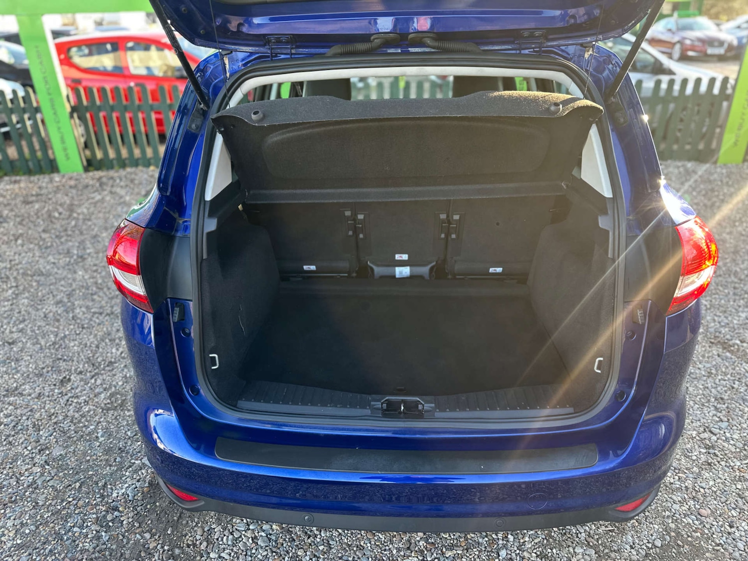 Used Ford C-Max 2016 for sale - 77797699: Photo 16