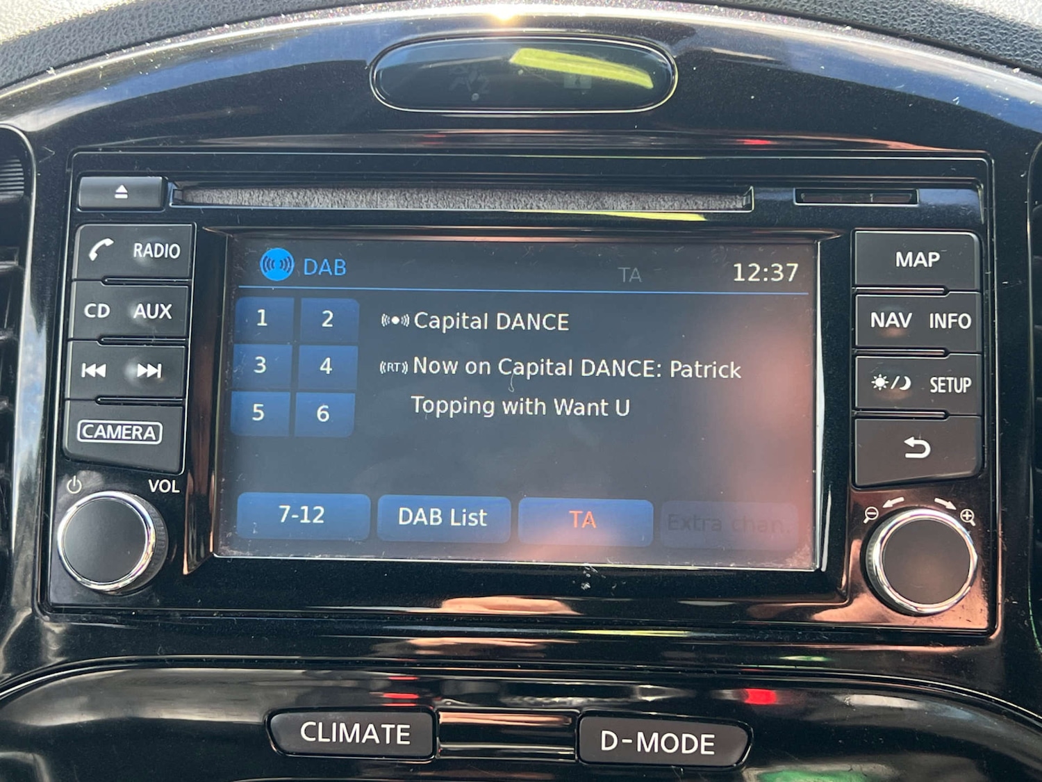 Used Nissan Juke 2015 for sale - 76878077: Photo 18