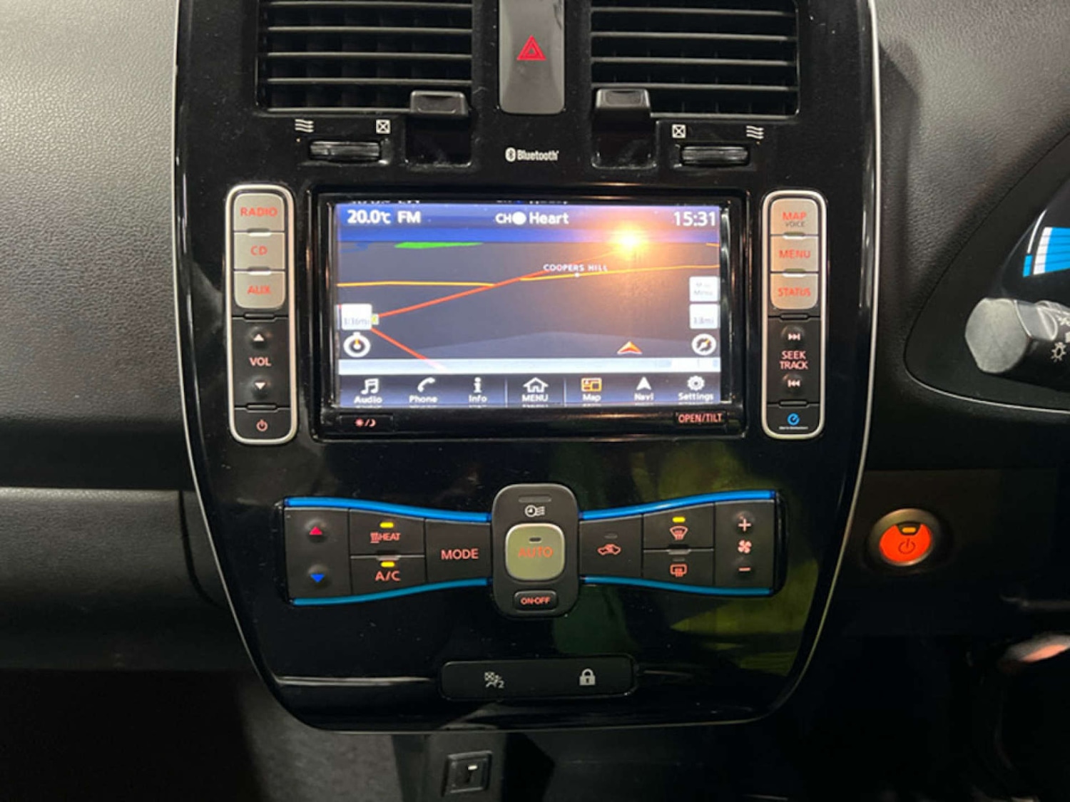 Used Nissan Leaf 2017 for sale - 77259085: Photo 2