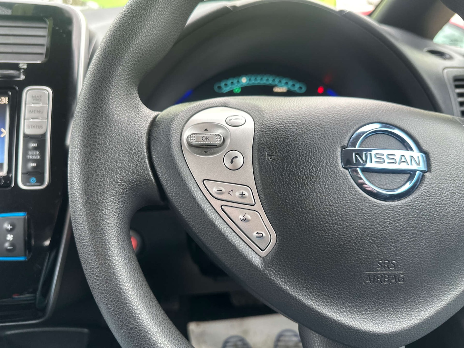 Used Nissan Leaf 2017 for sale - 77259085: Photo 28