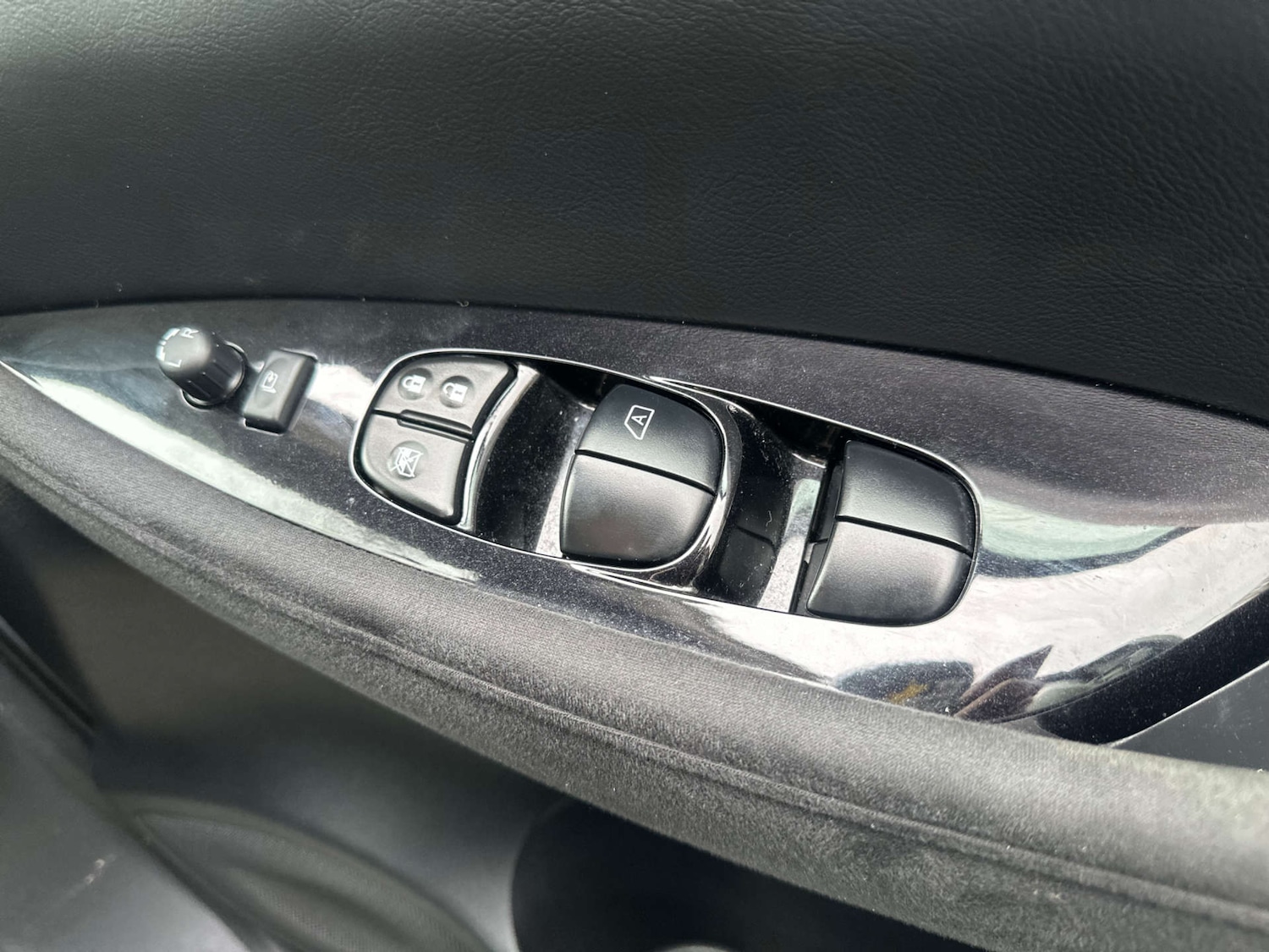 Used Nissan Leaf 2017 for sale - 77259085: Photo 34