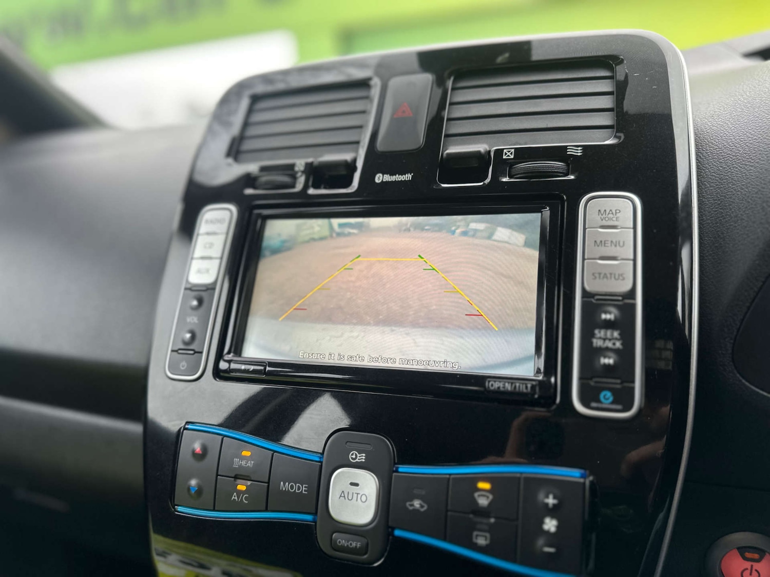 Used Nissan Leaf 2017 for sale - 77259085: Photo 38