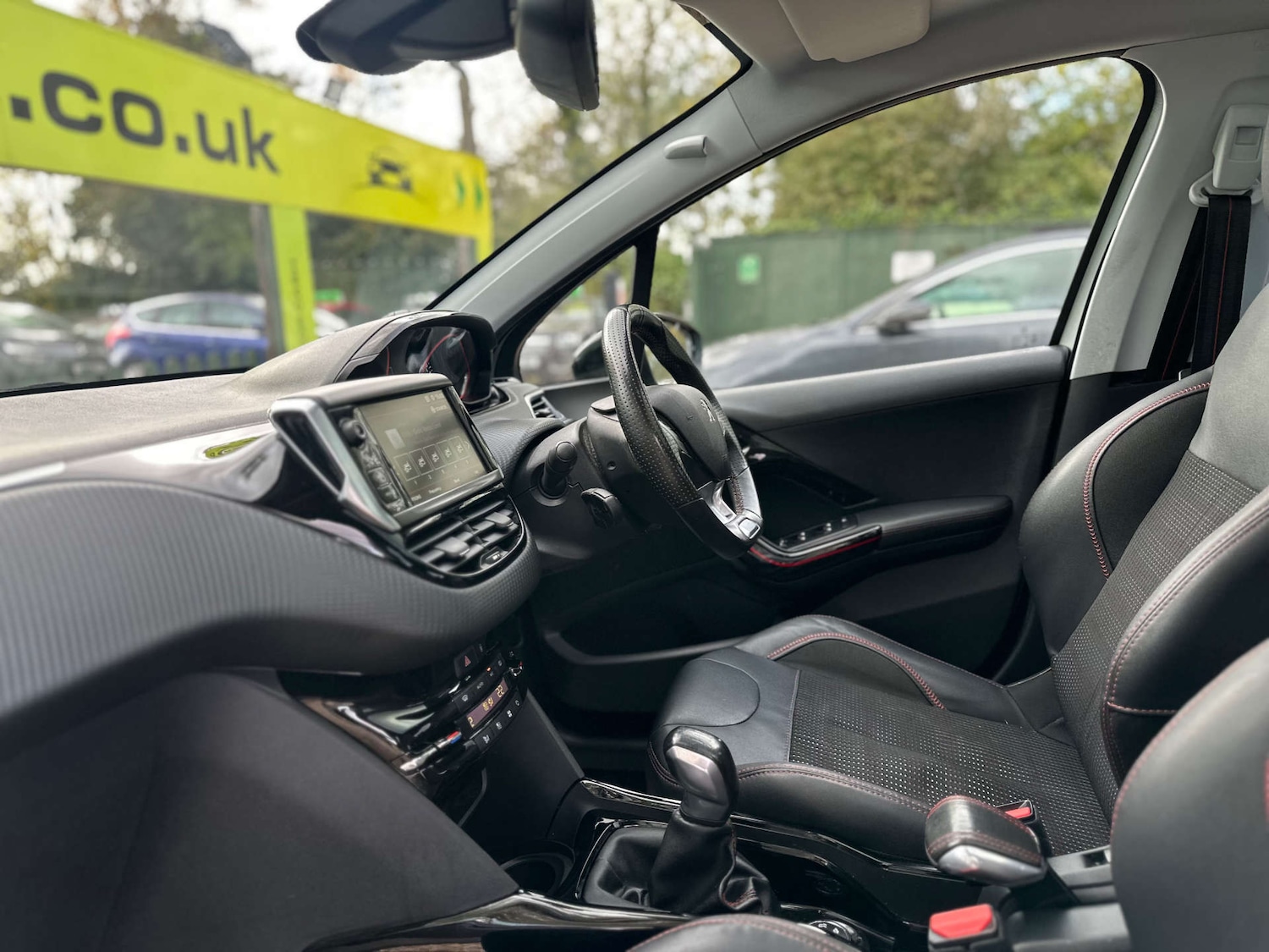 Used Peugeot 2008 2017 for sale - 76322871: Photo 16