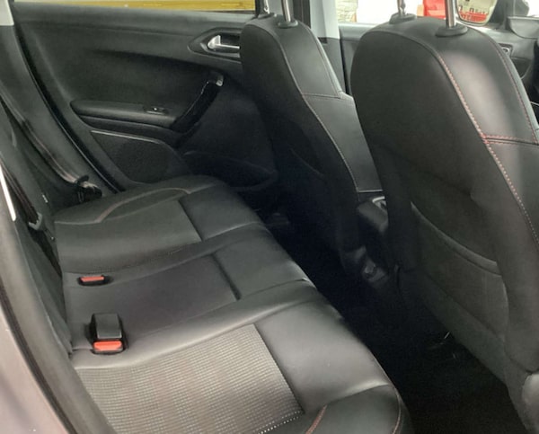Used Peugeot 2008 2017 for sale - 76322871: Photo 4