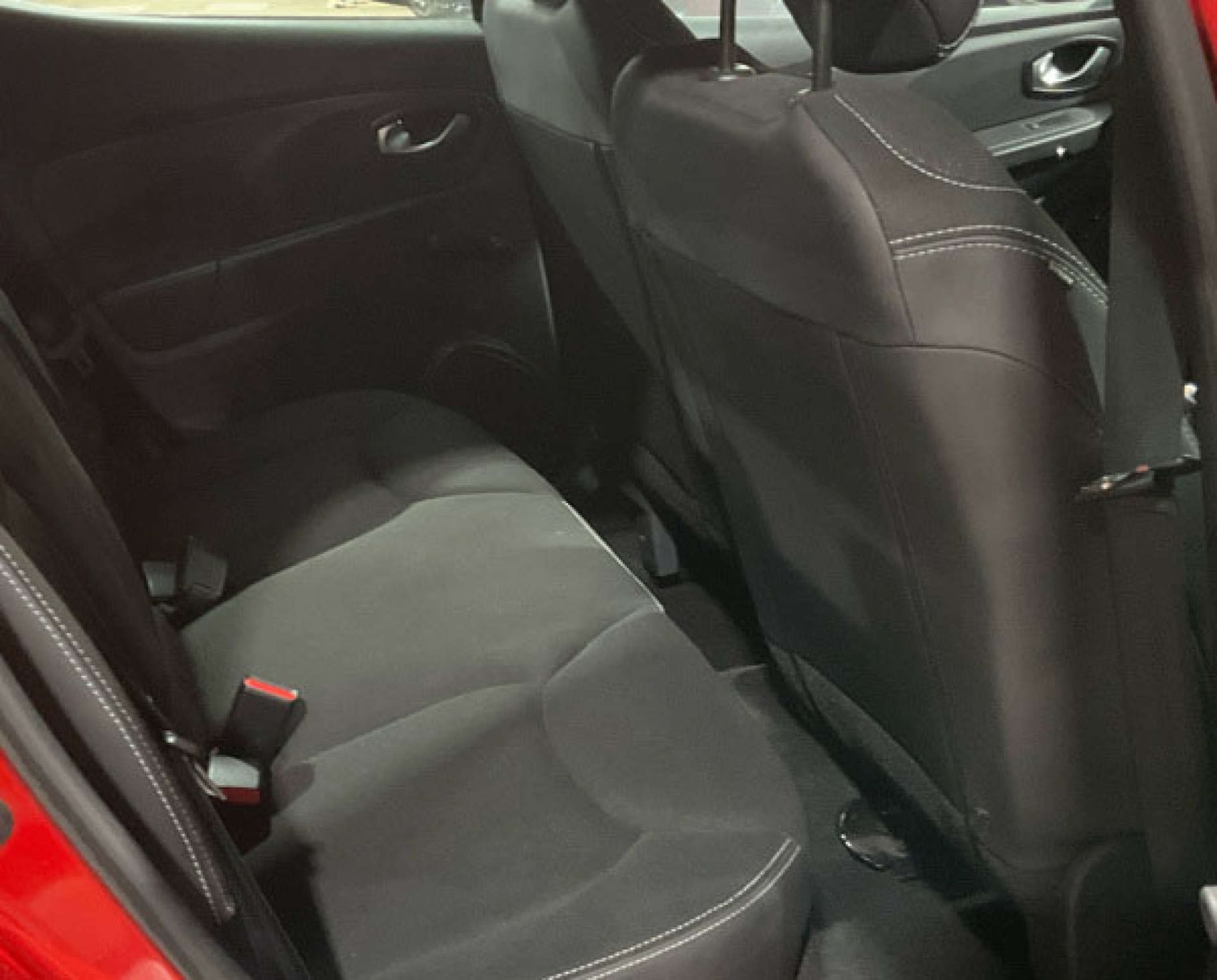 Used Renault Clio 2016 for sale - 76846826: Photo 4