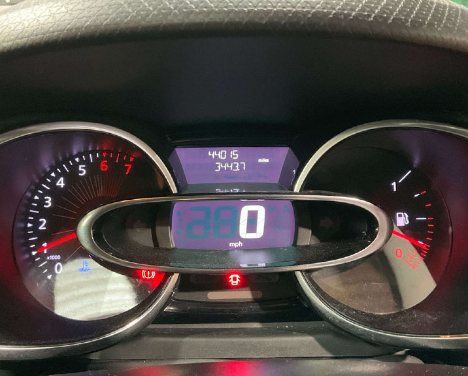 Used Renault Clio 2016 for sale - 76846826: Photo 6