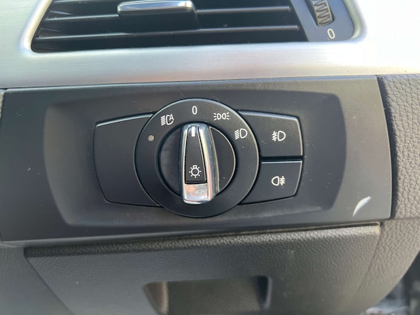Used BMW 3 Series 2012 for sale - 76115704: Photo 34