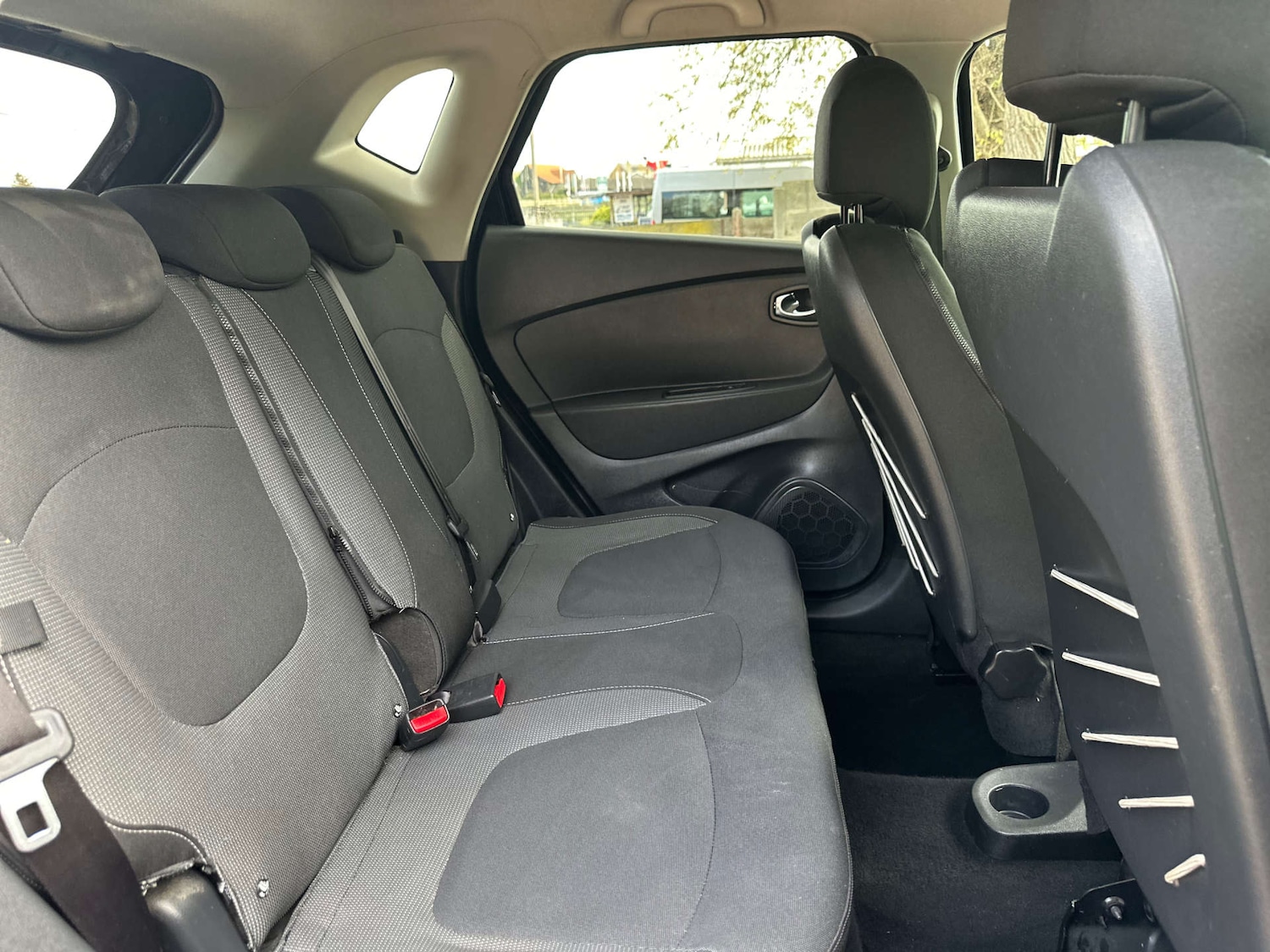 Used Renault Captur 2017 for sale - 76878080: Photo 13