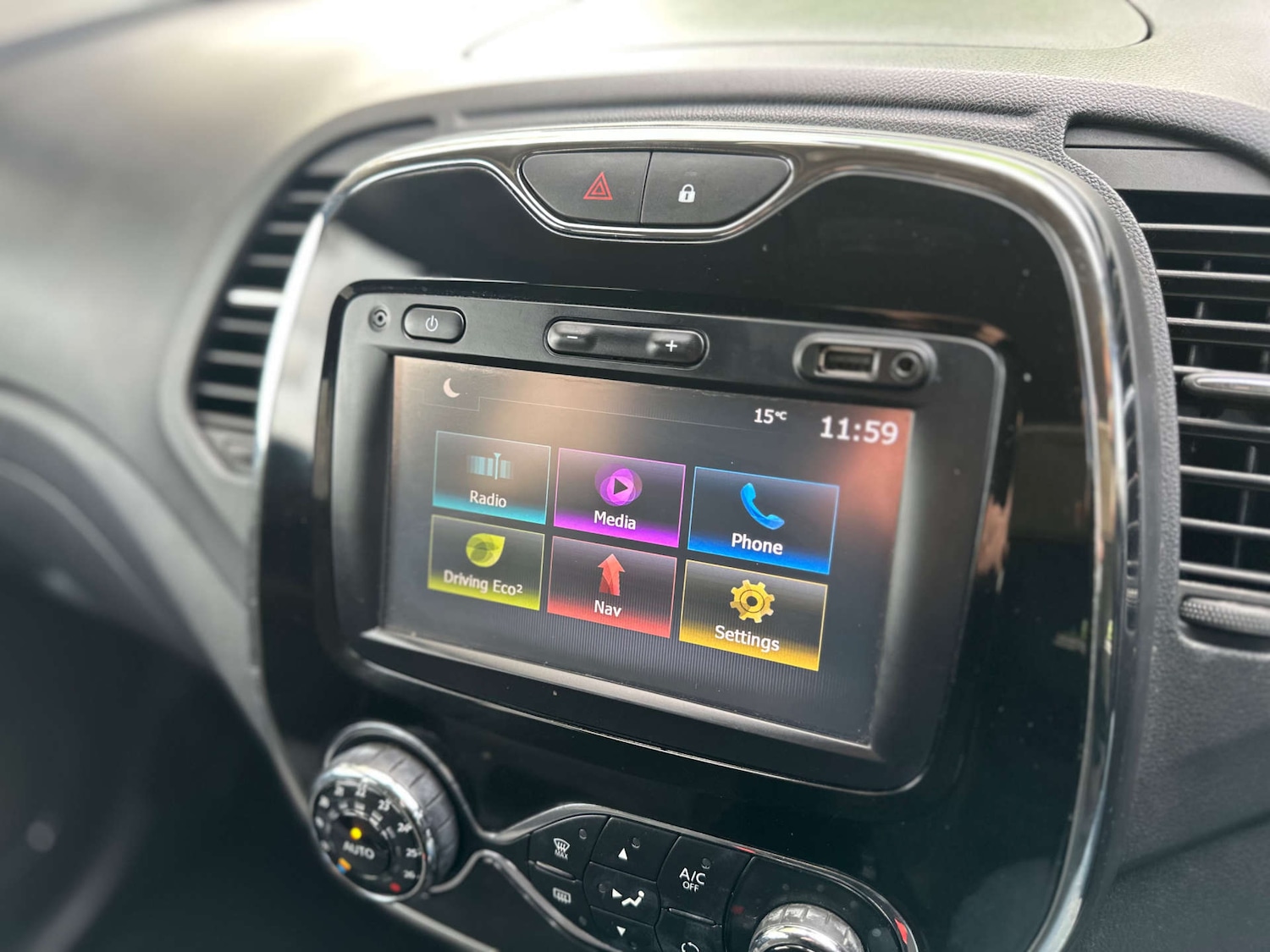 Used Renault Captur 2017 for sale - 76878080: Photo 20