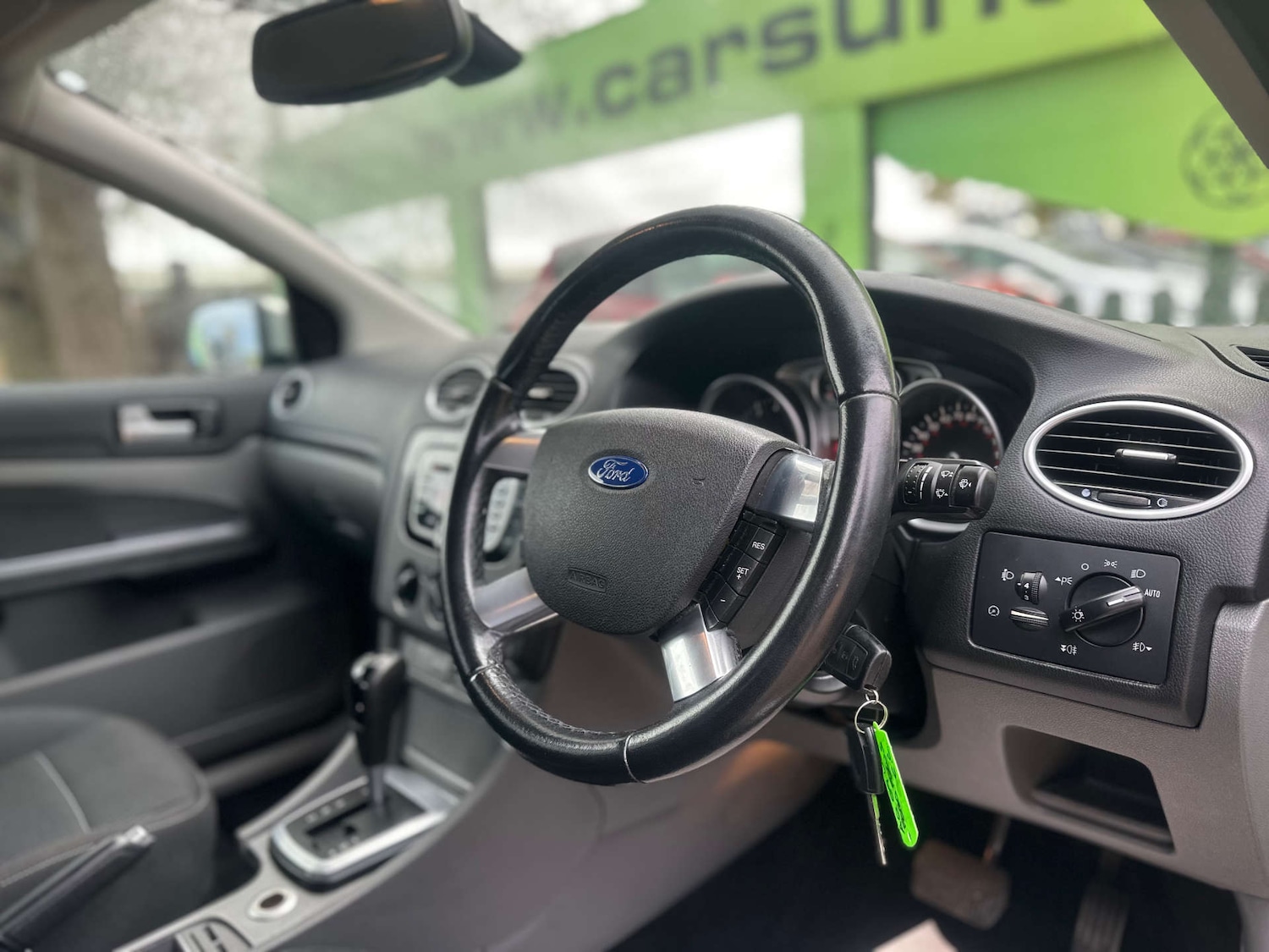 Used Ford Focus 2009 for sale - 76693631: Photo 2