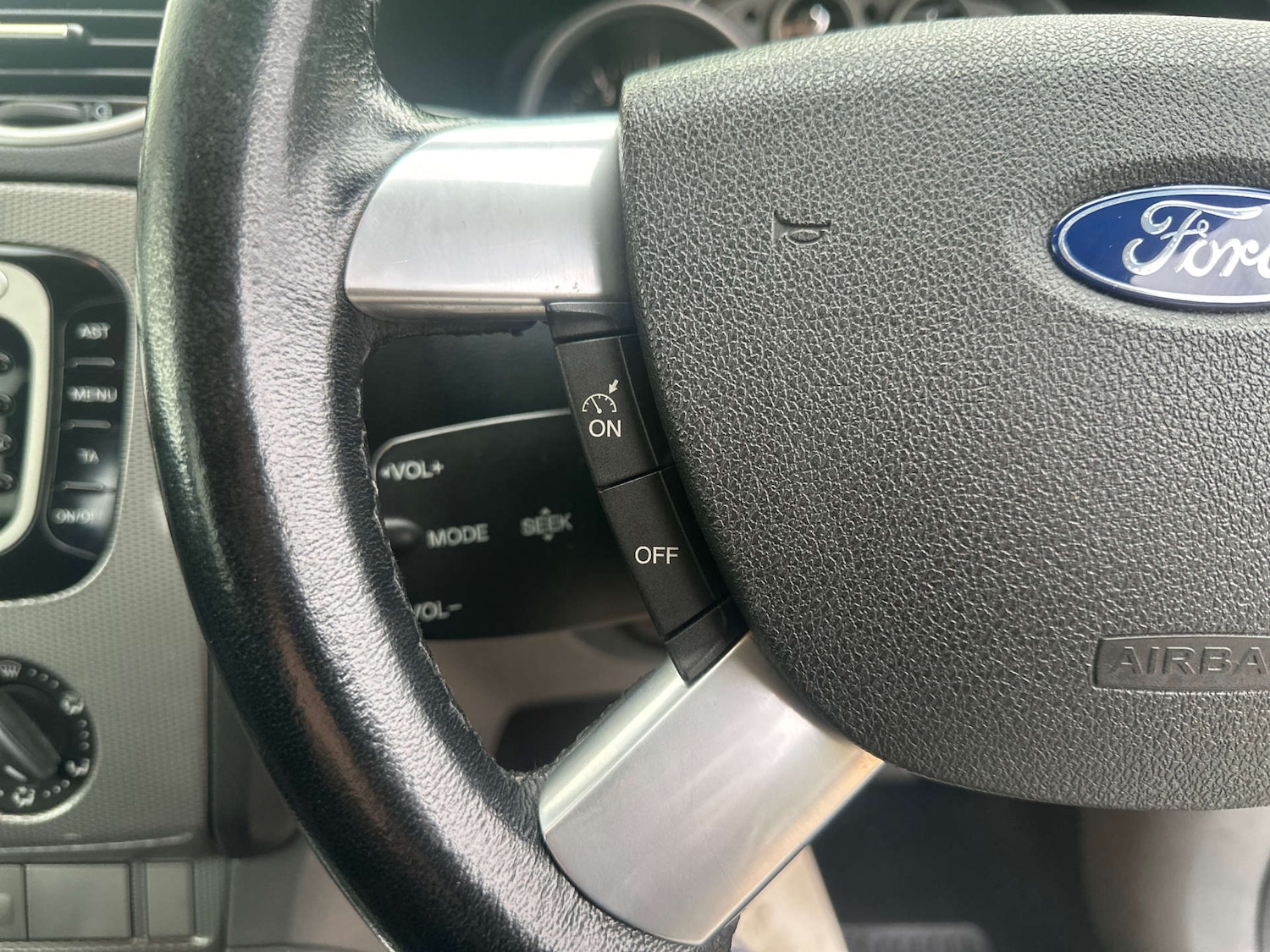 Used Ford Focus 2009 for sale - 76693631: Photo 24