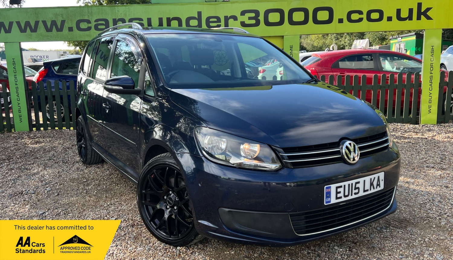 Used Volkswagen Touran 2015 for sale - 76023087: Photo 1