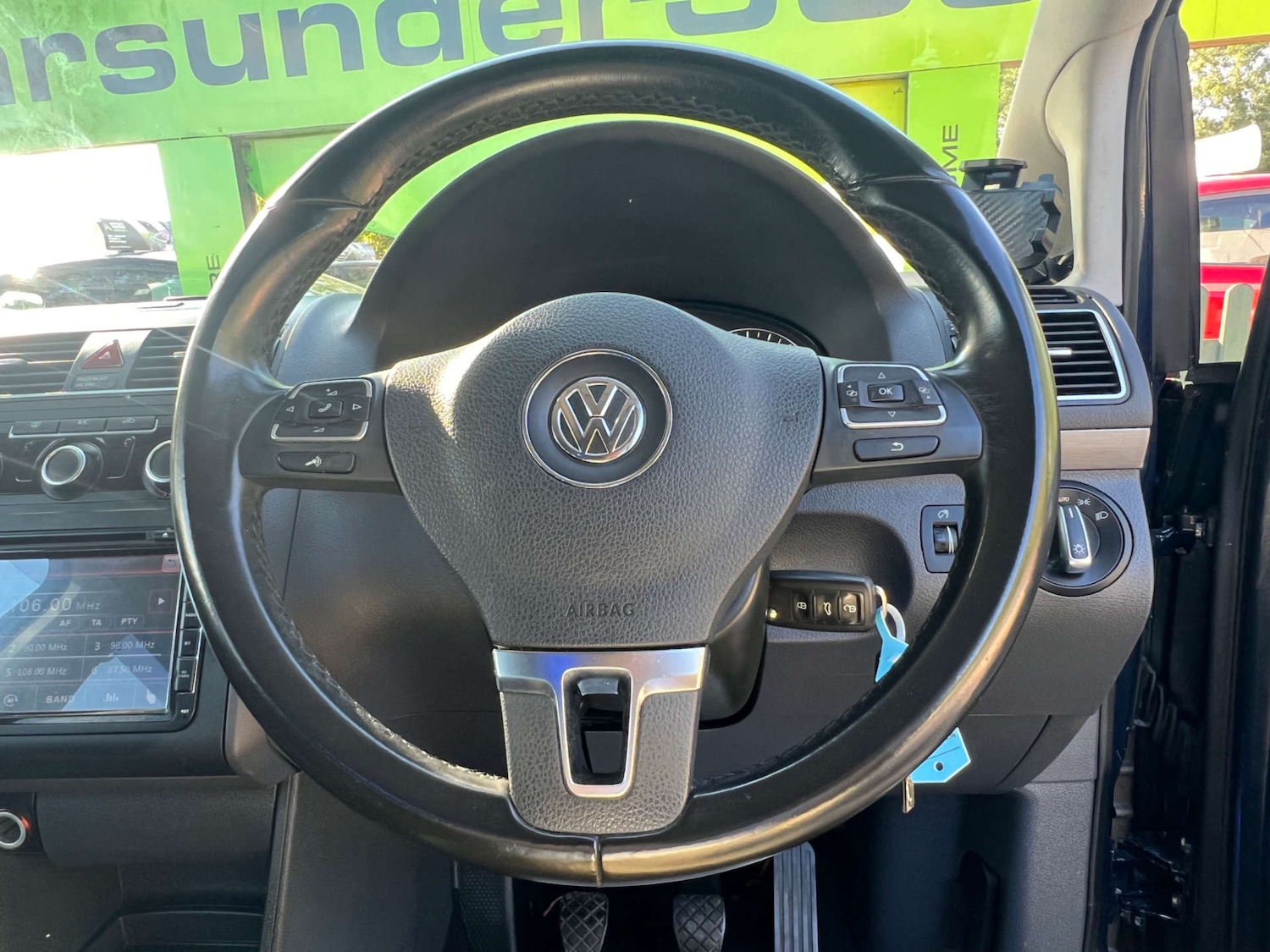 Used Volkswagen Touran 2015 for sale - 76023087: Photo 33