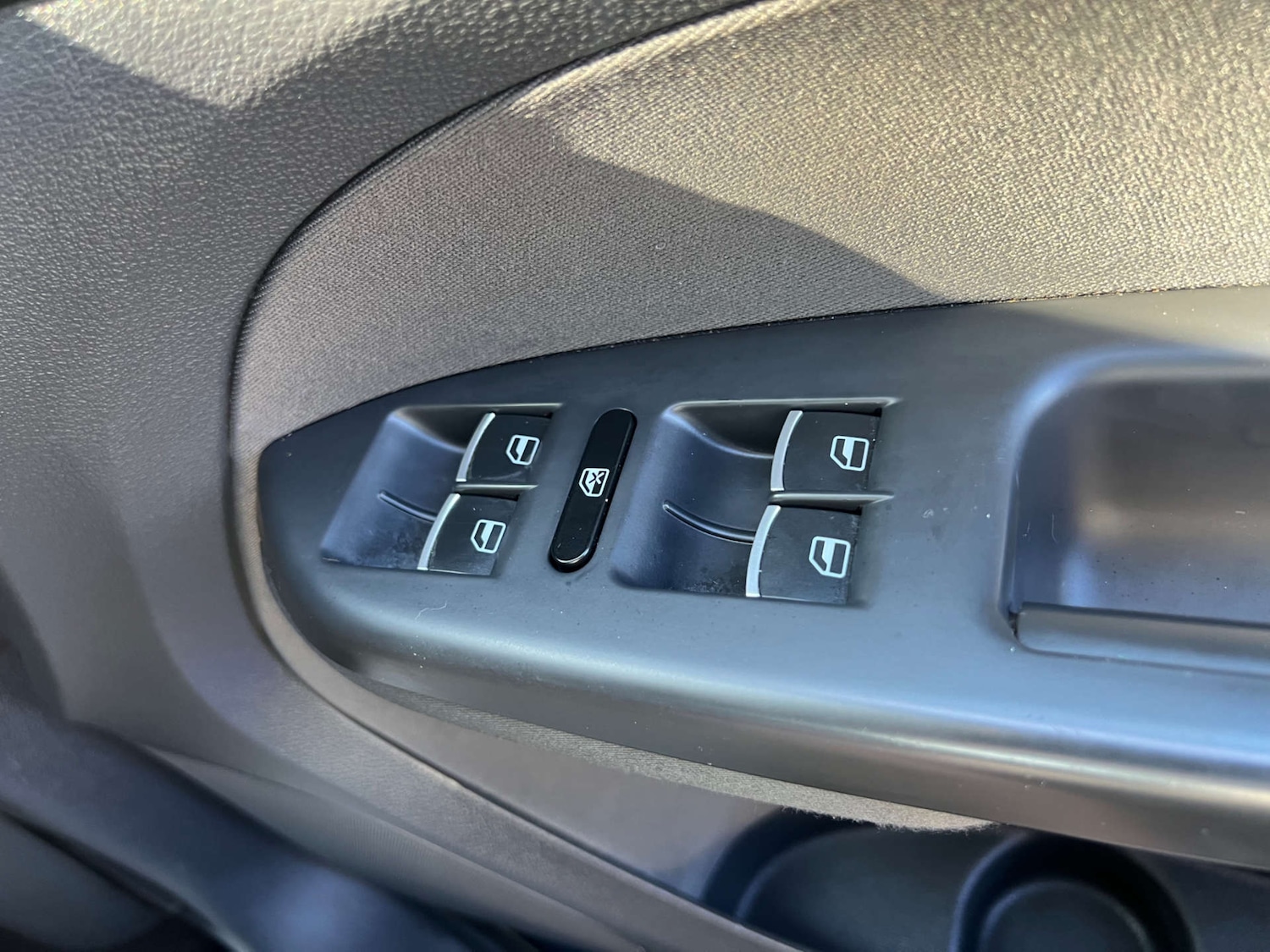 Used Volkswagen Touran 2015 for sale - 76023087: Photo 34