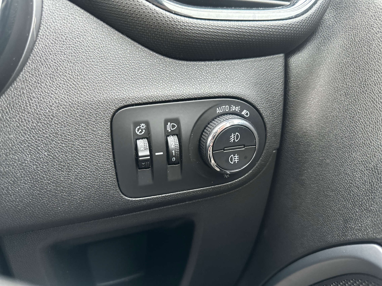 Used Vauxhall Crossland X 2018 for sale - 76637985: Photo 29