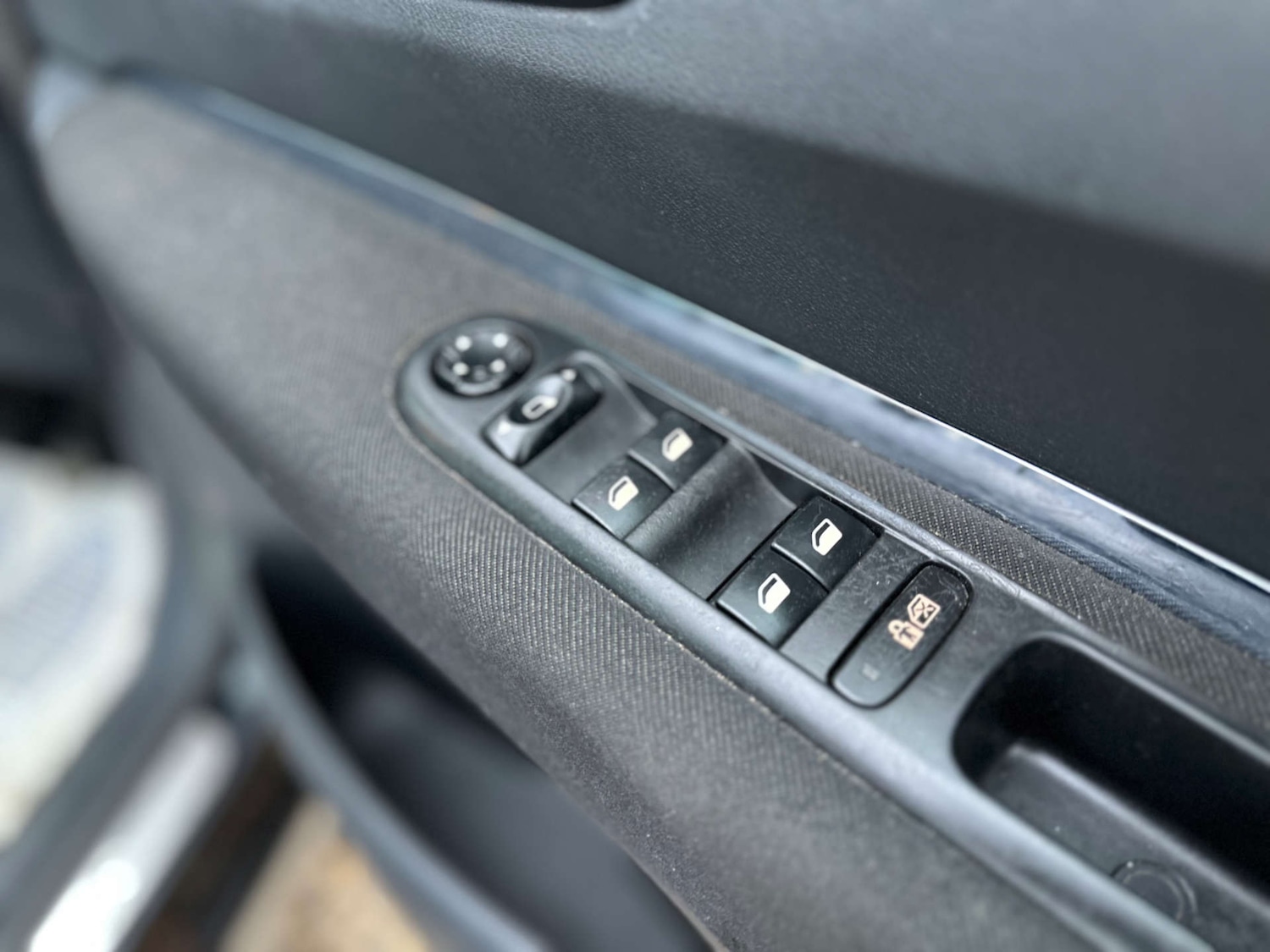 Used Peugeot 3008 2010 for sale - 77335743: Photo 30